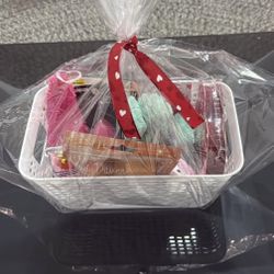 Budget Friendly Valentines Day Gift Basket 