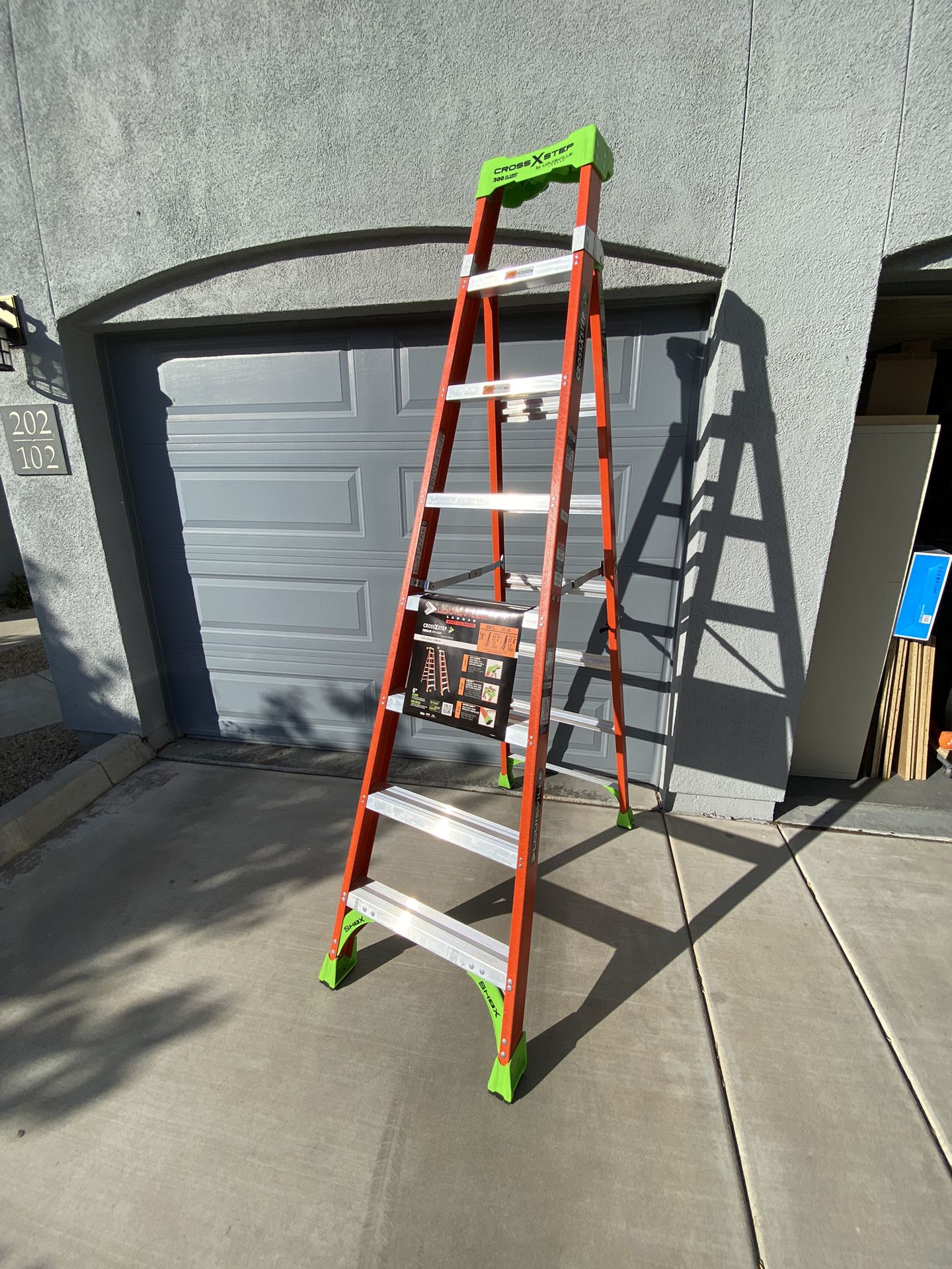 Louisville 8’ Fiberglass Step/Shelf Ladder