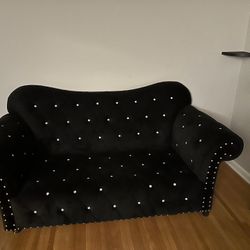 Black/Diamond Velvet Sofas