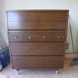 Vinatge Kroehler dresser