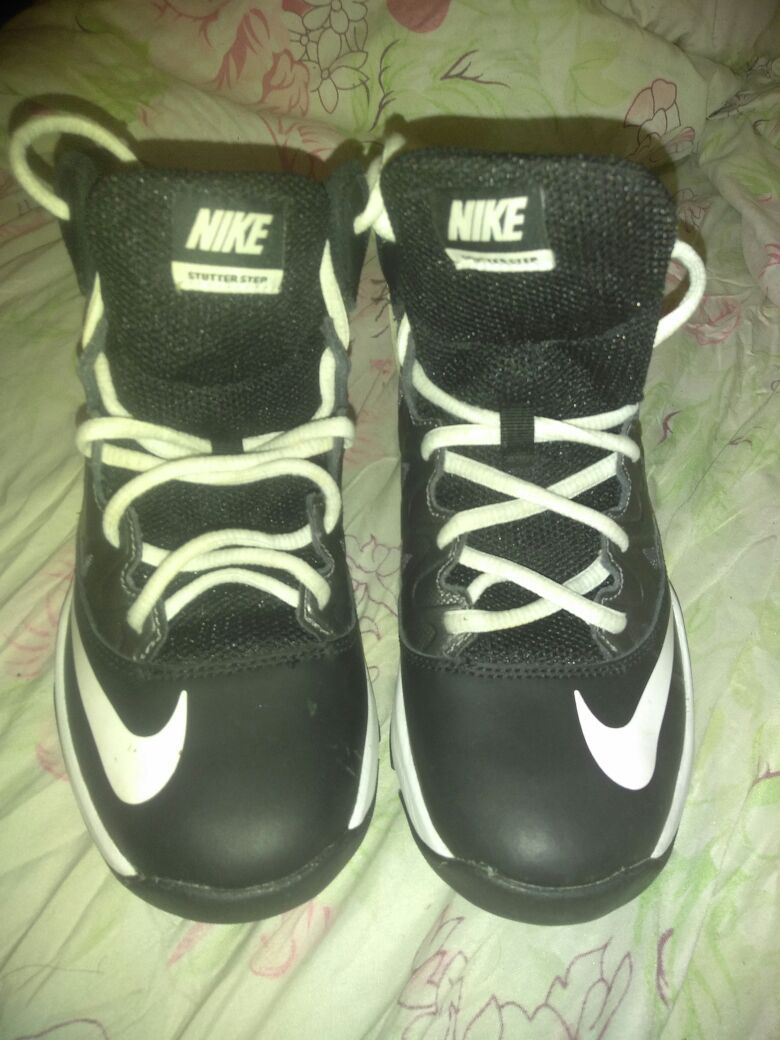 Nike size 5 wore twice $30.00