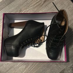 7 Black Boot