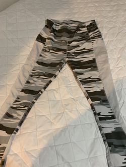 Large joga pants fits like xl stretch