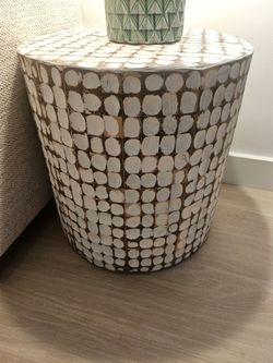 End table