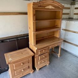 MUST GO! Four Piece Ashley Brand Solid Wood Classic Children’s Daybed Set With Trundle