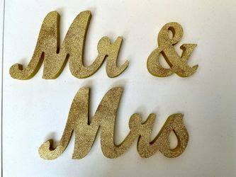 Mr and Mrs Wedding Sign