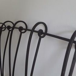 King Bedframe With Headboard