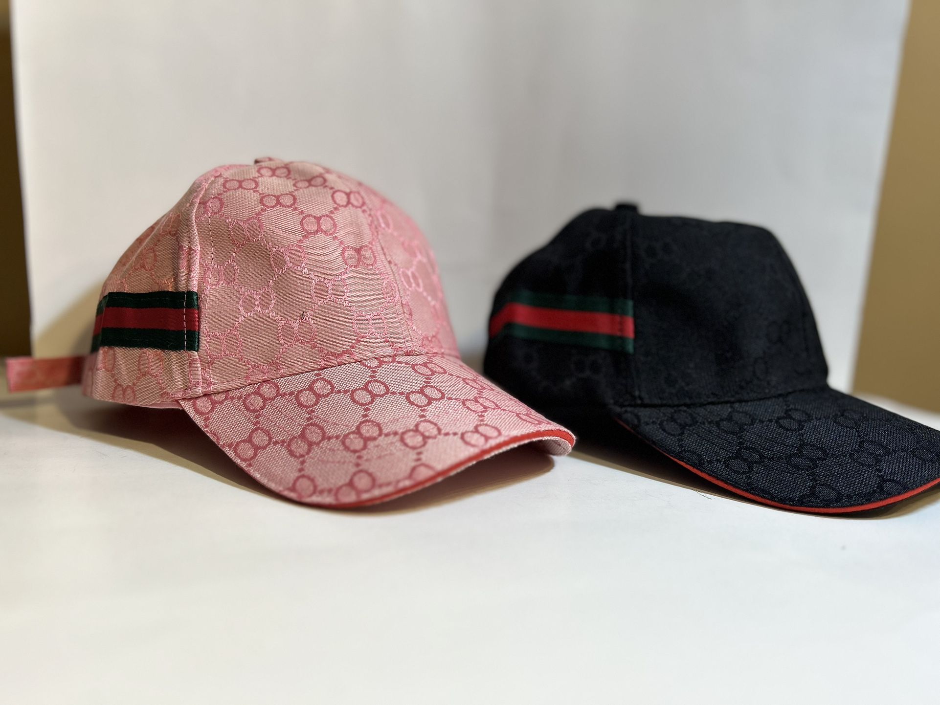 Men’s Women’s adjustable Hats Pink/Black (Lot  Of 2)