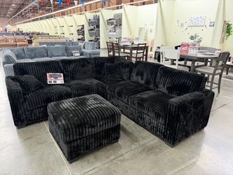 Sectional sofa brand new