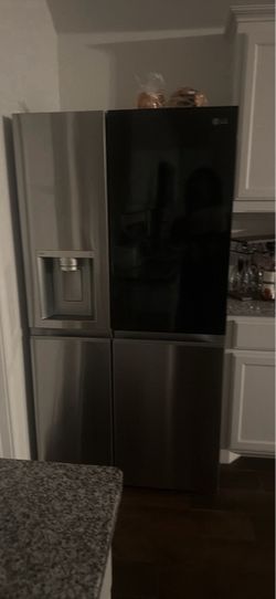 Refrigerator LG