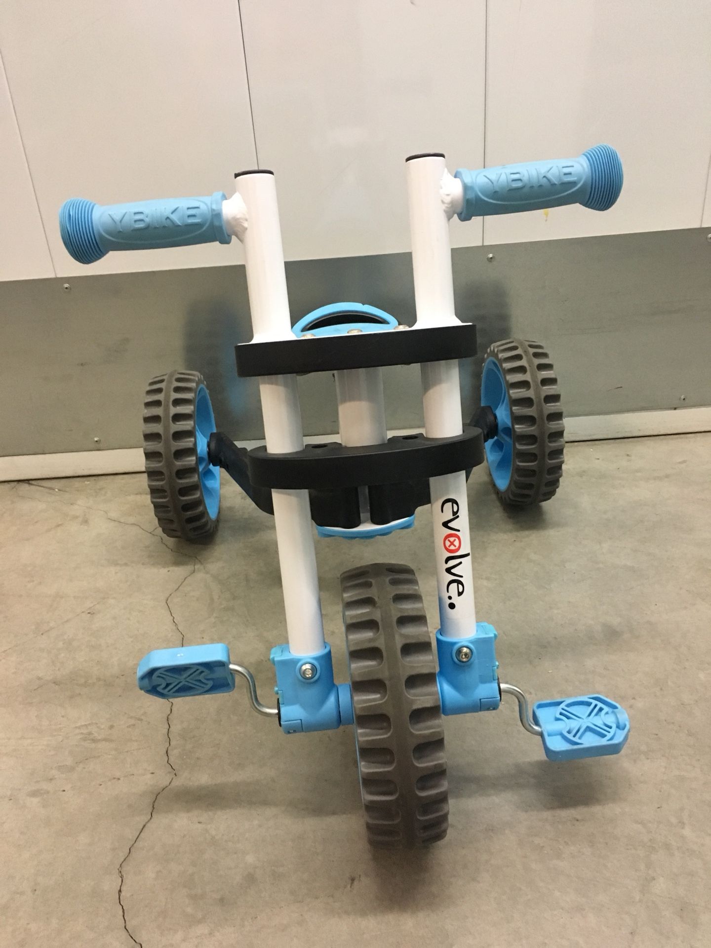Evolve outlet balance bike