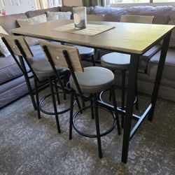 BRAND NEW Bar Height Dining Table w/ Stools