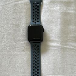 40mm Series 4 Apple Watch