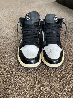 Carbon fiber Jordan 1
