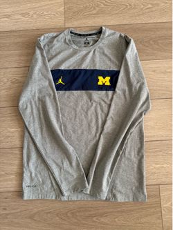 Jordan Michigan Wolverines Dri-Fit Long Sleeve - Size Medium