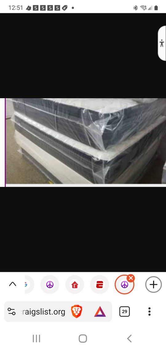 Queen bed pillow top can deliver new