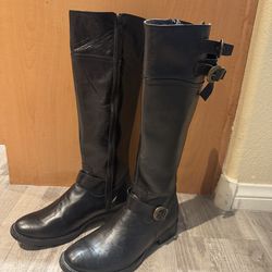 Leather boots  from Mexico. Size 5/6