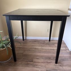 Vintage Black Tall Table With 3 Stools 
