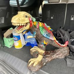 Oaxacan/Alebrije-Styled T-Rex Statue