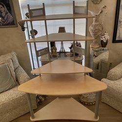 Corner Desk with Hutch