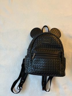 Disney Loungefly backpack in black