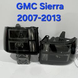 GMC Sierra 2007-2013 Headlights 