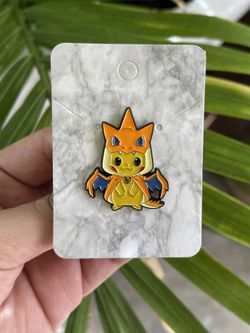 Charizard Poncho Pikachu Pokemon Pin