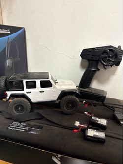 Jeep Wrangler 4x4 1/24 Rock Crawler