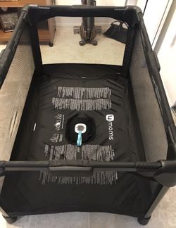 4moms play pen no mattress