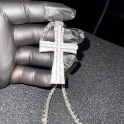 Moissanite 5MM 22” Chain/Crucifix Pendant GRA Certified 