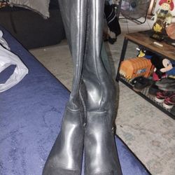 Woman Boots Size 10