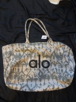Alo tote bag