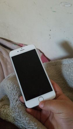 A good iPhone good condition Just doesn't turn on