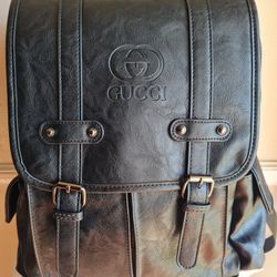 GG BACKPACK BLACK COLOR