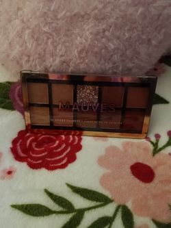 Mauve Colored Eyeshadow Palette