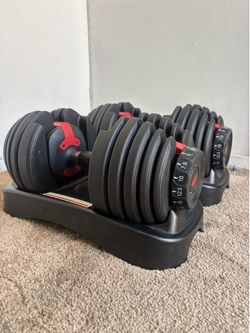 BowFlex SelectTech Adjustable Dumbbells (5lbs-52.5lbs)