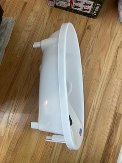 Baby bath tub