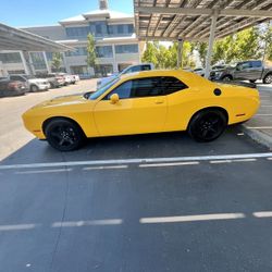2018 Dodge Challenger Yellow Jacket Yellow Blacktop Edition 