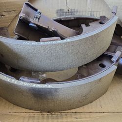 Rear Brake Shoe Kit – Toyota Pickup, 4Runner, Tacoma