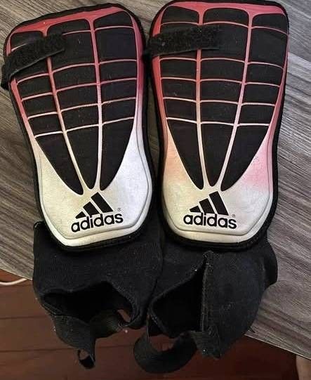 Adidas Soccer Shin Guards with anchor protectors, men size large