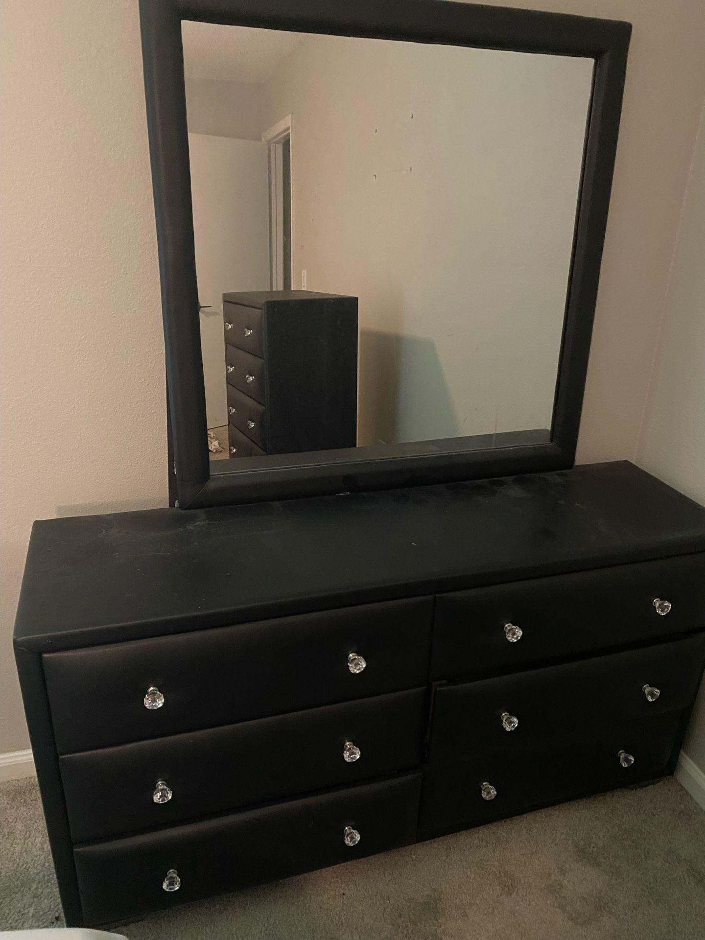 Black Dresser With Mirror
