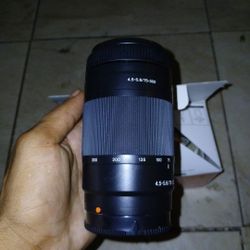Sony 75-300mm Camera LENSE