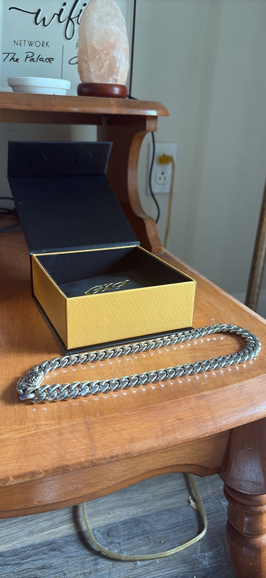 GLD White Gold Signature Cuban Chain 18”