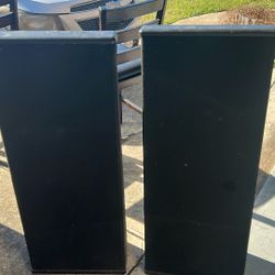 Two Dcm Speakers No Cords