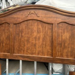 Free Queen / Full Size Headboard.