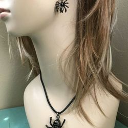 Mystic Treasures Gothic SPIDER NECKLACE & EARRINGS Set Halloween Jewelry Choker