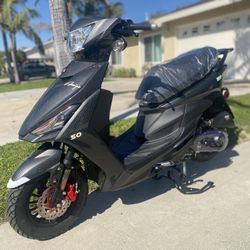 Brand New Scooter Moped 