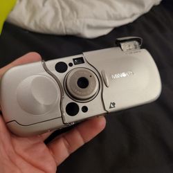 Minolta Vectis 2000 APS Point & Shoot Film Camera