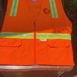 Safety Vest 🦺 New  $10 Dollars 