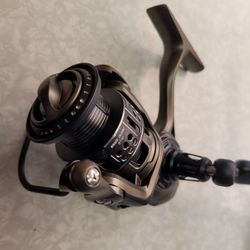Spinning Reel Pflueger Supreme 25X 
